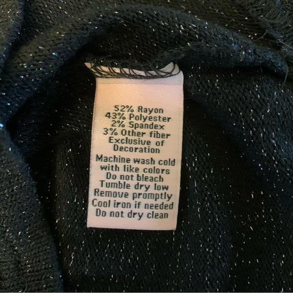 Juicy Couture Cinch Bell-Sleeve top size Medium - Picture 5 of 5